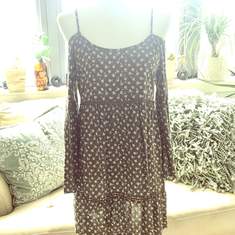 Sans Souci Floral Cold Shoulder Dress